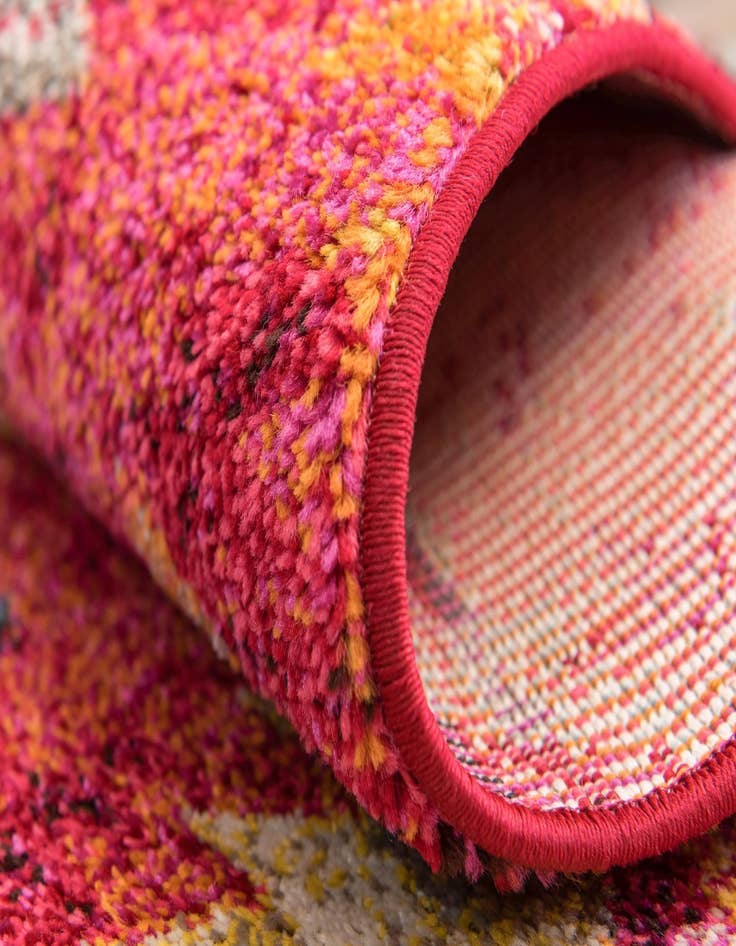 Detail image of 3' 3 x 3' 3  Washable Santa Fe Round Rug