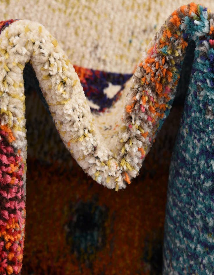 Detail image of 2' 7 x 10' Washable Amalfi Runner Rug