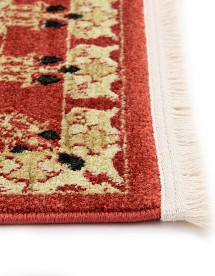 Detail image of 2' 7 x 10' Chelsea Runner Rug