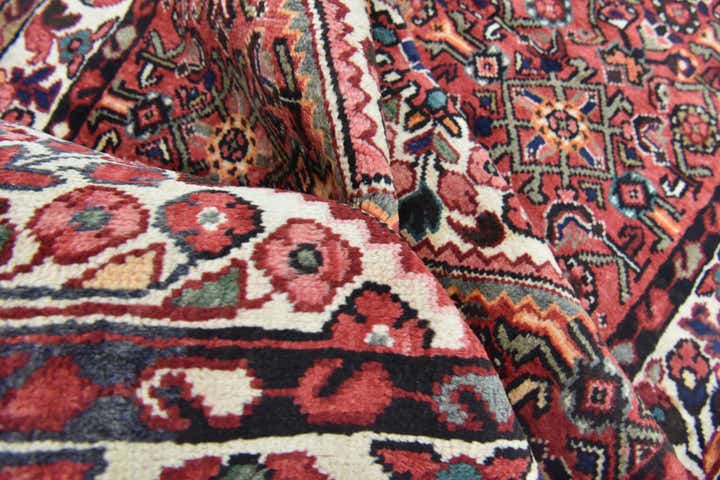 4' 7 x 10' 6 Hand Knotted Hossainabad Persian Wool Runner Rug