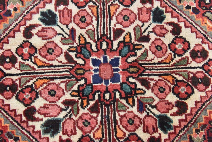 Detail image of 4' 7 x 10' 6 Hand Knotted Hossainabad Persian Wool Runner Rug