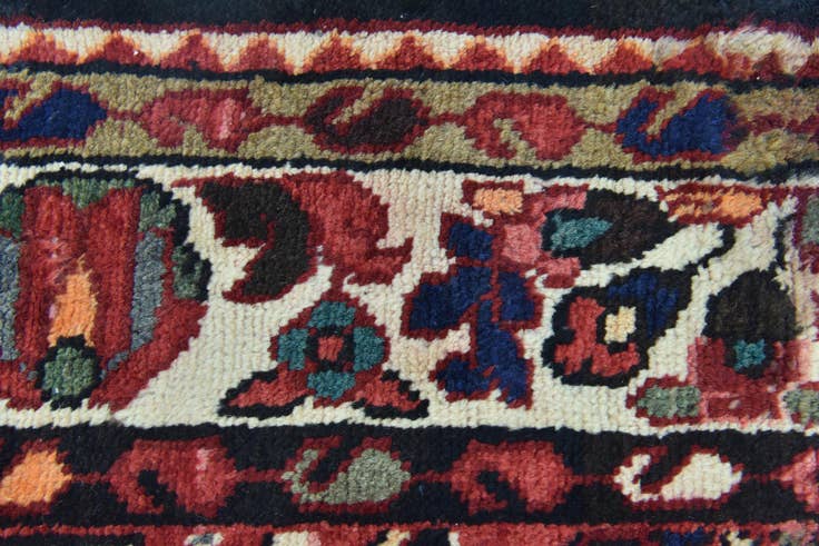 Detail image of 4' 7 x 10' 6 Hand Knotted Hossainabad Persian Wool Runner Rug