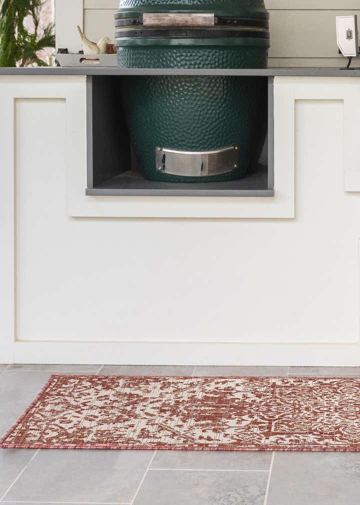 2' x 8' Easy-Clean Jill Zarin Dubai Indoor / Outdoor Runner Rug
