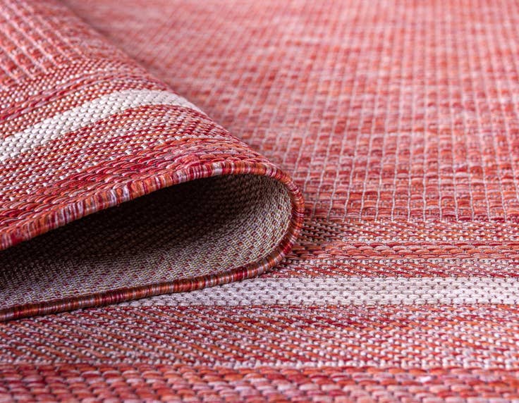 Detail image of 2' 7 x 10' Easy-Clean Border Indoor / Outdoor Runner Rug