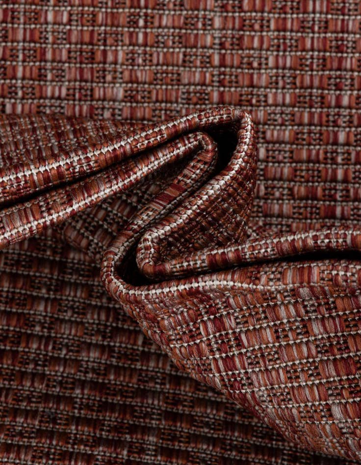 Detail image of 2' 7 x 10' Easy-Clean Border Indoor / Outdoor Runner Rug