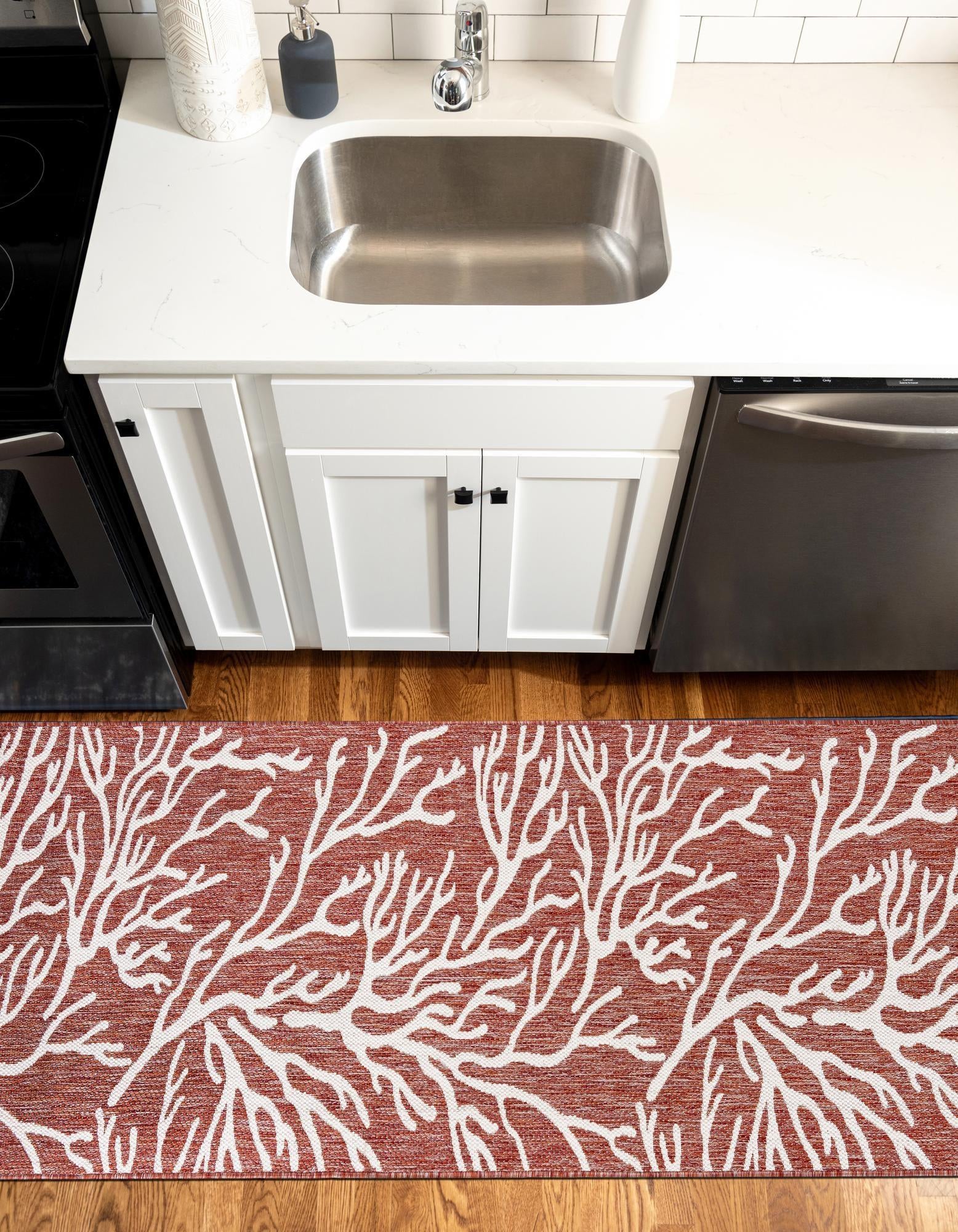 2' x 8' Easy-Clean Coastal Indoor / Outdoor Runner Rug