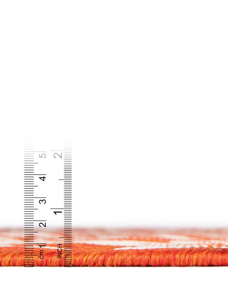 Detail image of 2' 7 x 10' Washable Lattice Indoor / Outdoor Runner Rug