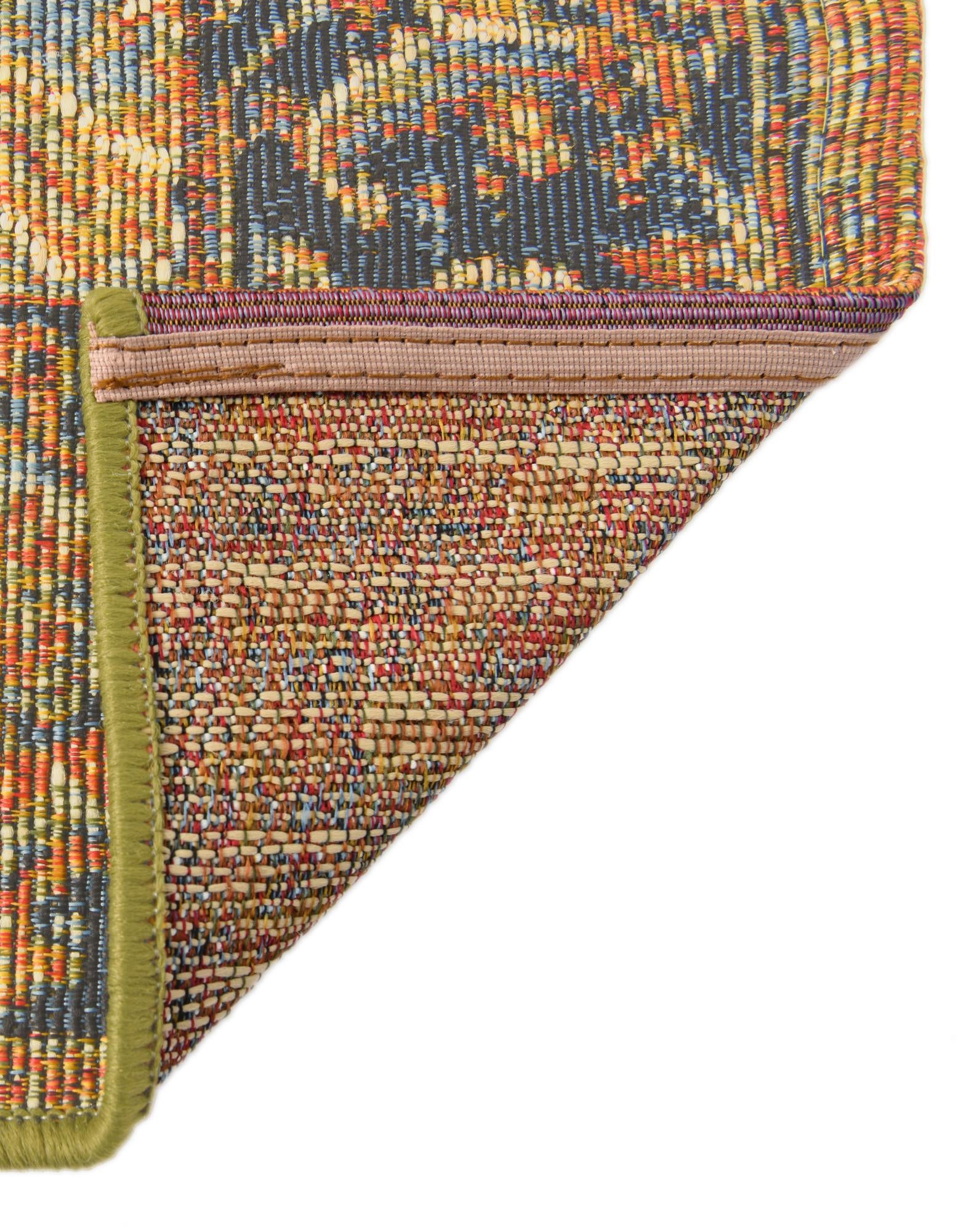 2' x 6' Easy-Clean Traditional Indoor / Outdoor Runner Rug