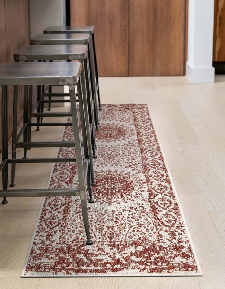 Detail image of 2' x 8'  Washable Traditional Indoor / Outdoor Runner Rug