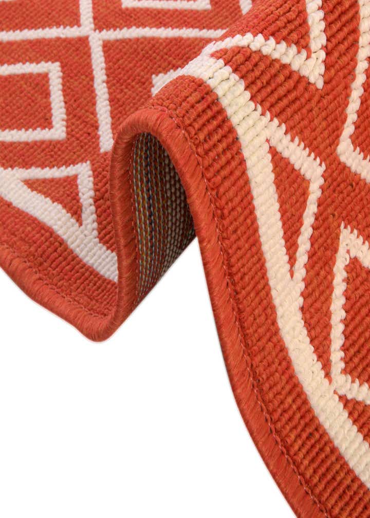2' x 8' Easy-Clean Trellis Indoor / Outdoor Runner Rug