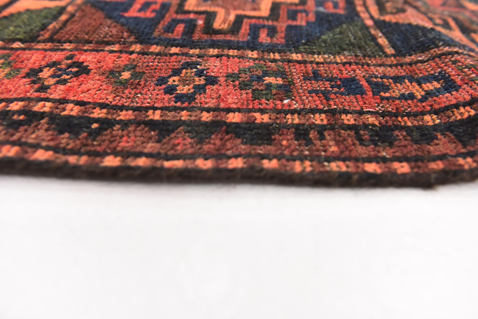 4' 9 x 9' 9 Hand Knotted Shiraz Persian Wool Runner Rug
