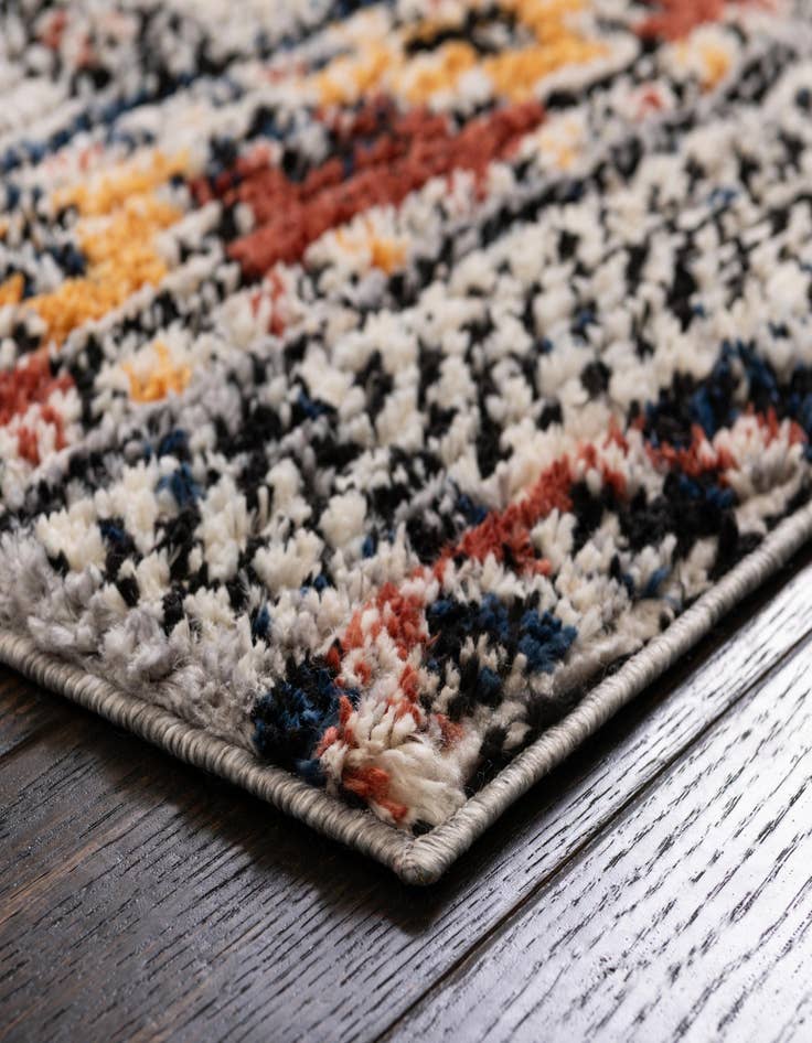 Detail image of 2' x 8' Tucson Runner Rug