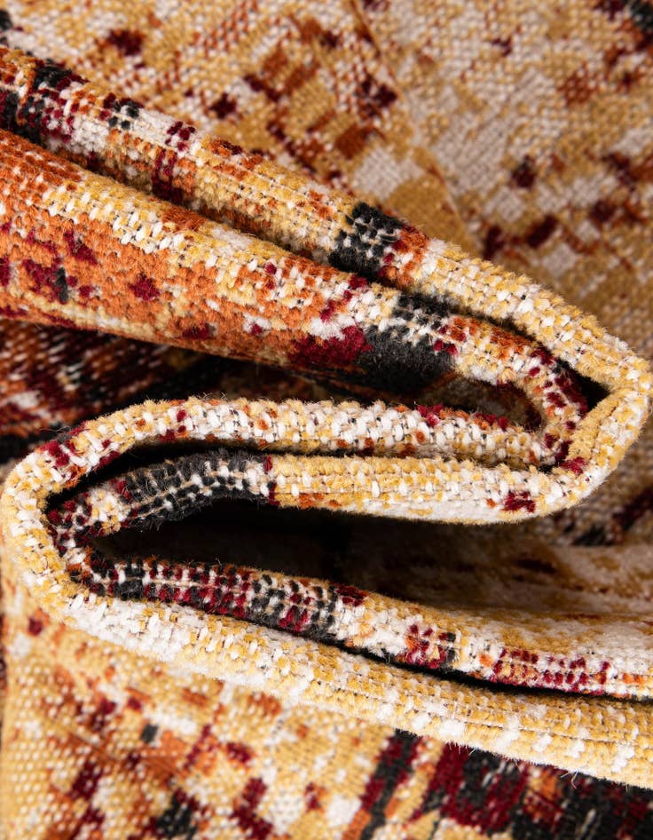 Detail image of 2' x 6' Valencia Runner Rug