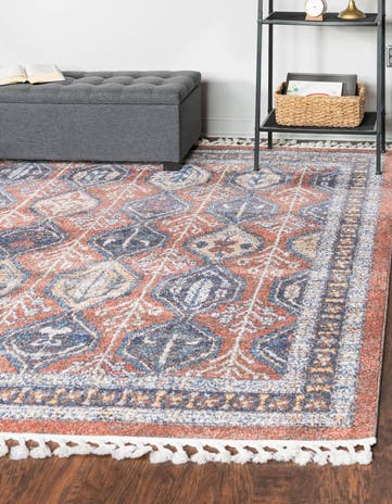 7' 10 x 7' 10 Aramis Square Rug