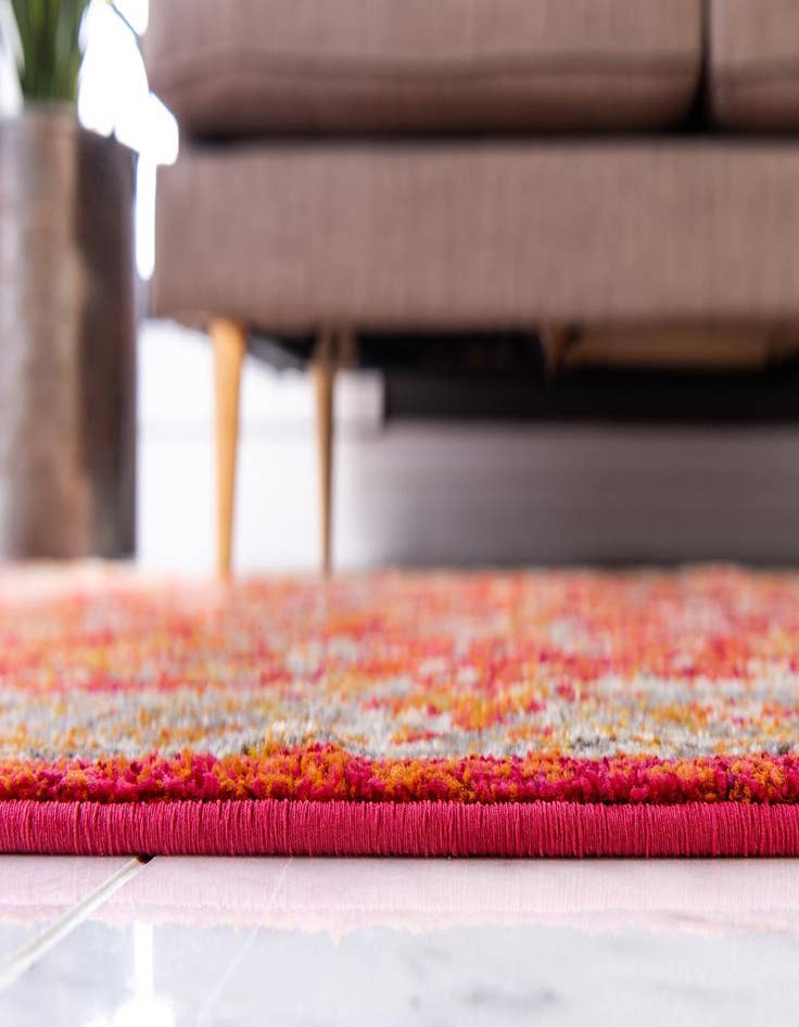 Detail image of 8' x 8' Carrington Square Rug