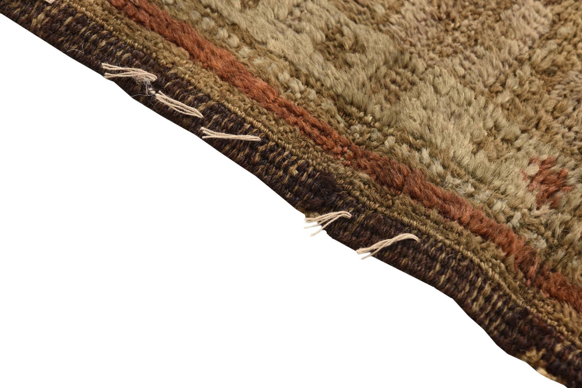 3' 10 x 4' 5 Hand Knotted Hamedan Persian Wool Square Rug