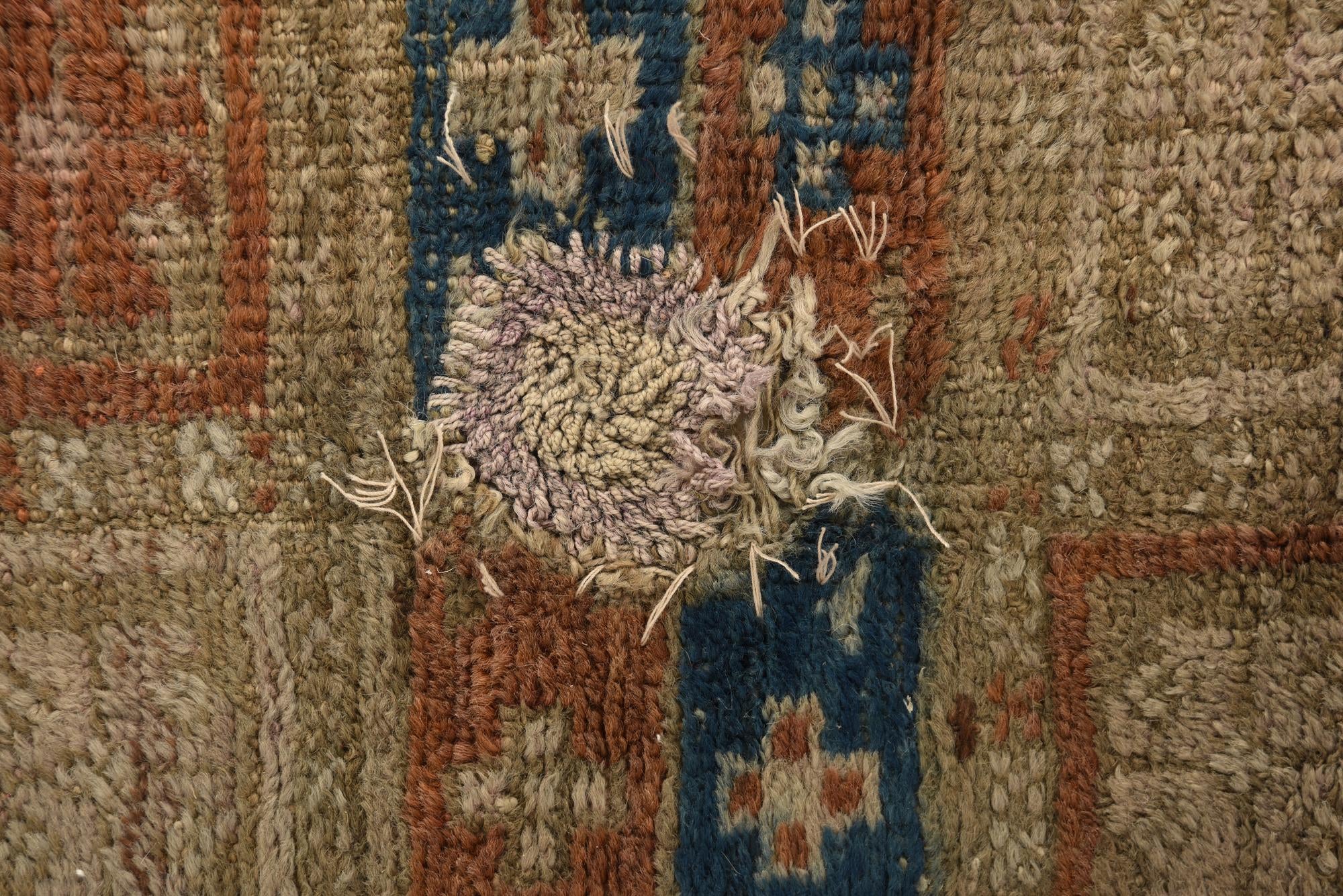 3' 10 x 4' 5 Hand Knotted Hamedan Persian Wool Square Rug