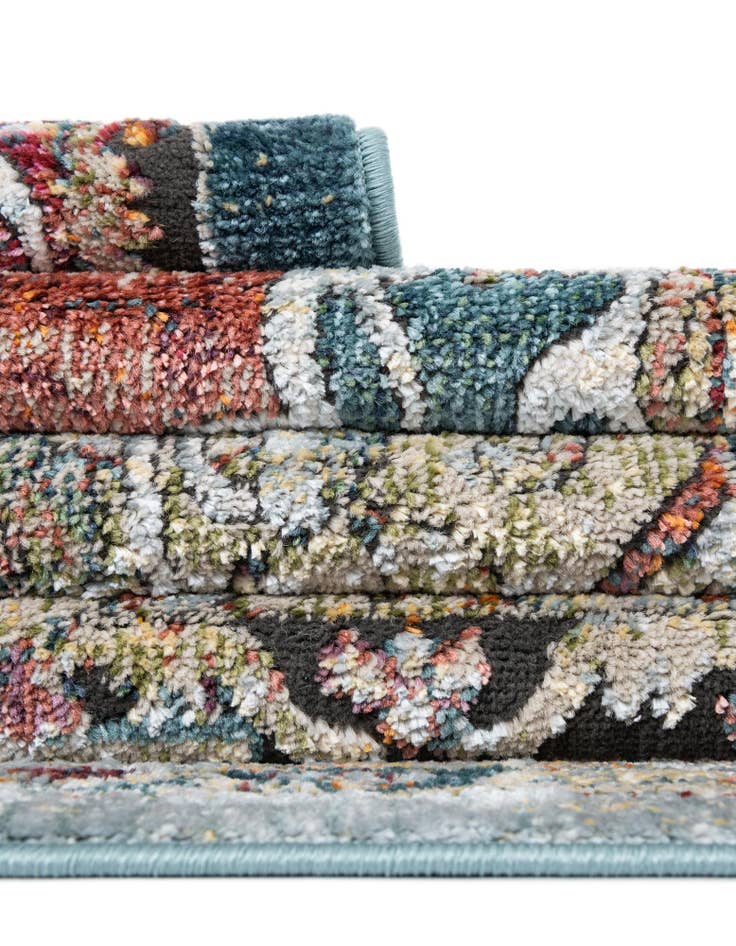 Detail image of 7' 10 x 7' 10 Isabella Square Rug