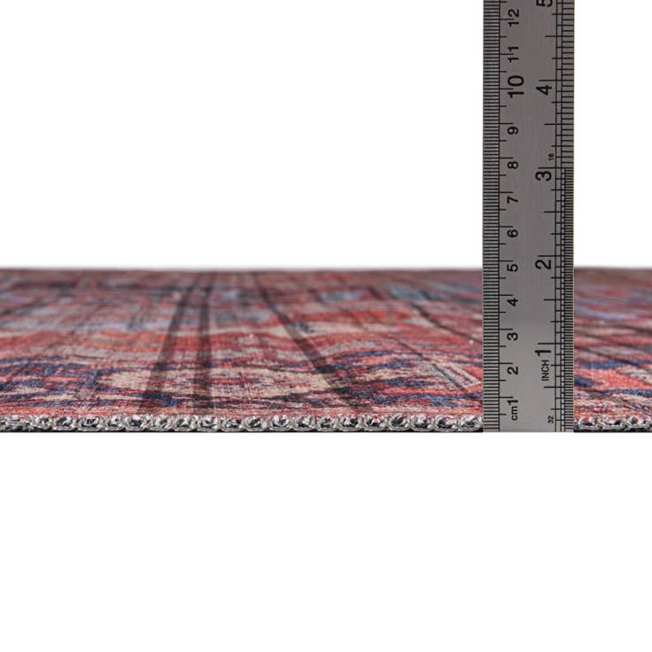 Detail image of 6' x 6' Maahru Square Rug