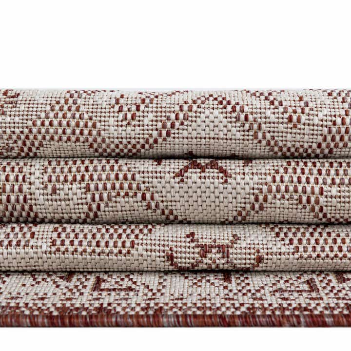 5' 3 x 5' 3 Easy-Clean Aztec Indoor / Outdoor Square Rug