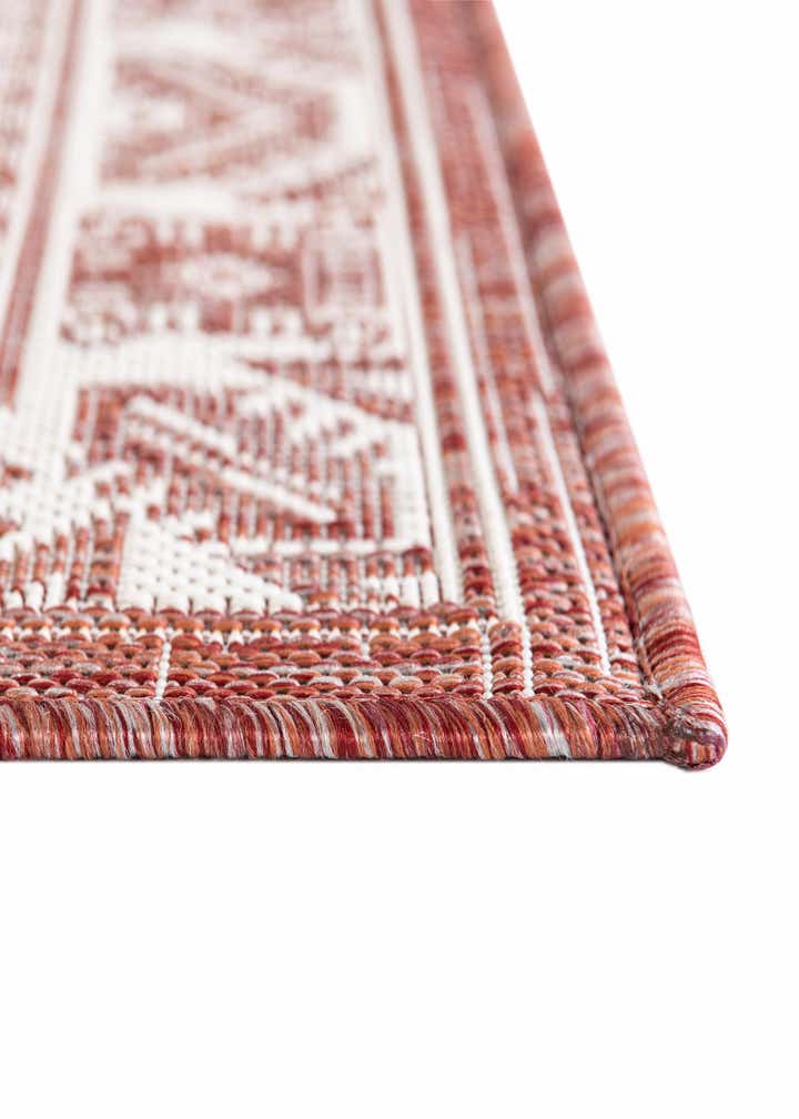 7' 10 x 7' 10 Easy-Clean Aztec Indoor / Outdoor Square Rug