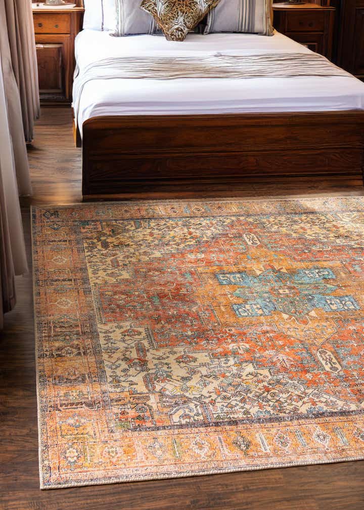 7' 6 x 7' 6 Washable Timeless Square Rug