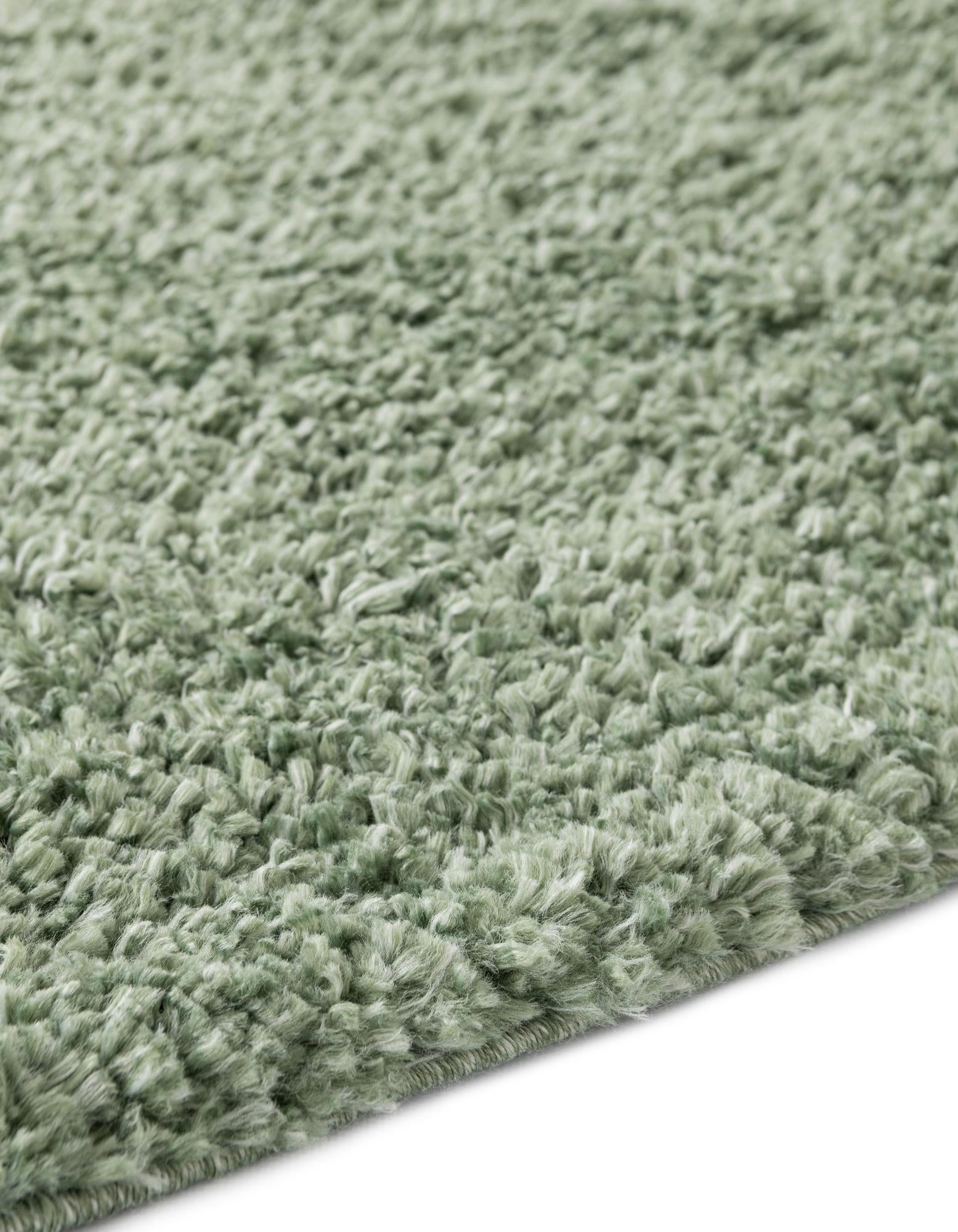 5' 3 x 8' Zermatt Shag Oval Rug