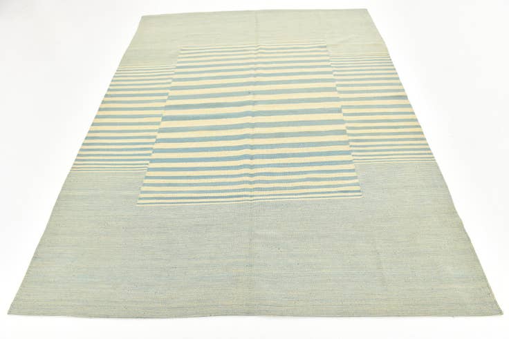 Detail image of 5' 10 x 7' 8 Hand Woven Kilim Modern Wool Rug
