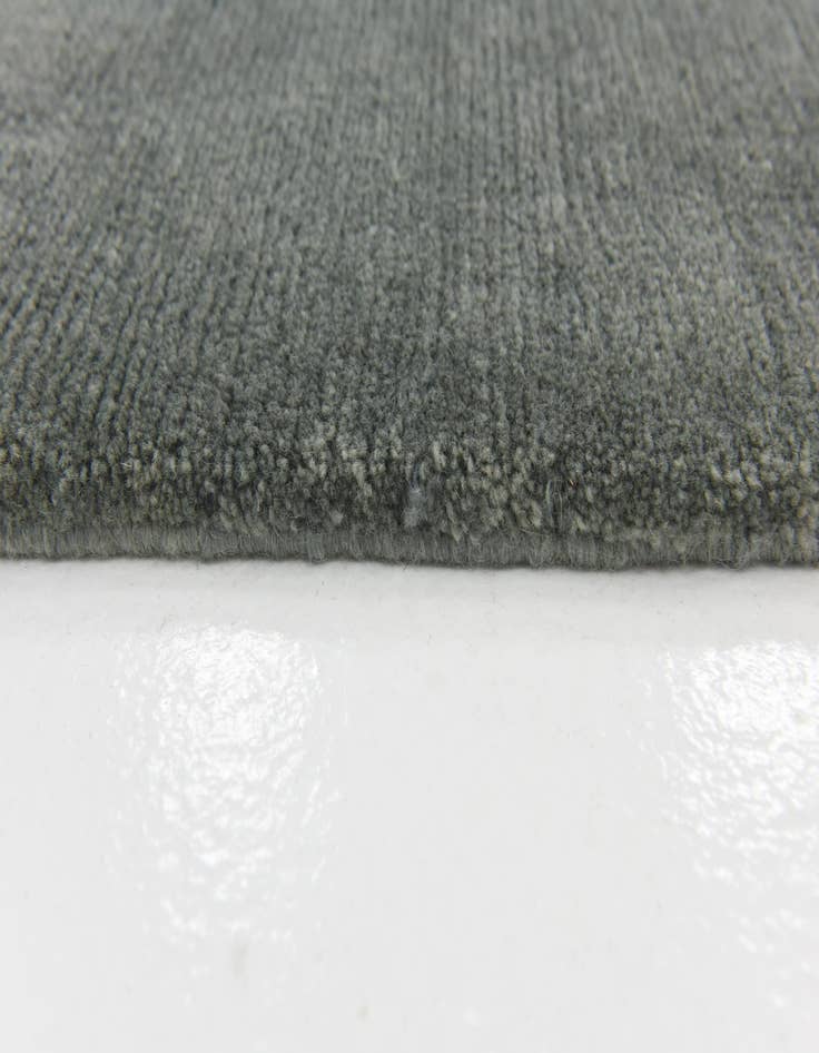 Detail image of 6' 8 x 9' 7 Hand Knotted Nepal Wool Rug