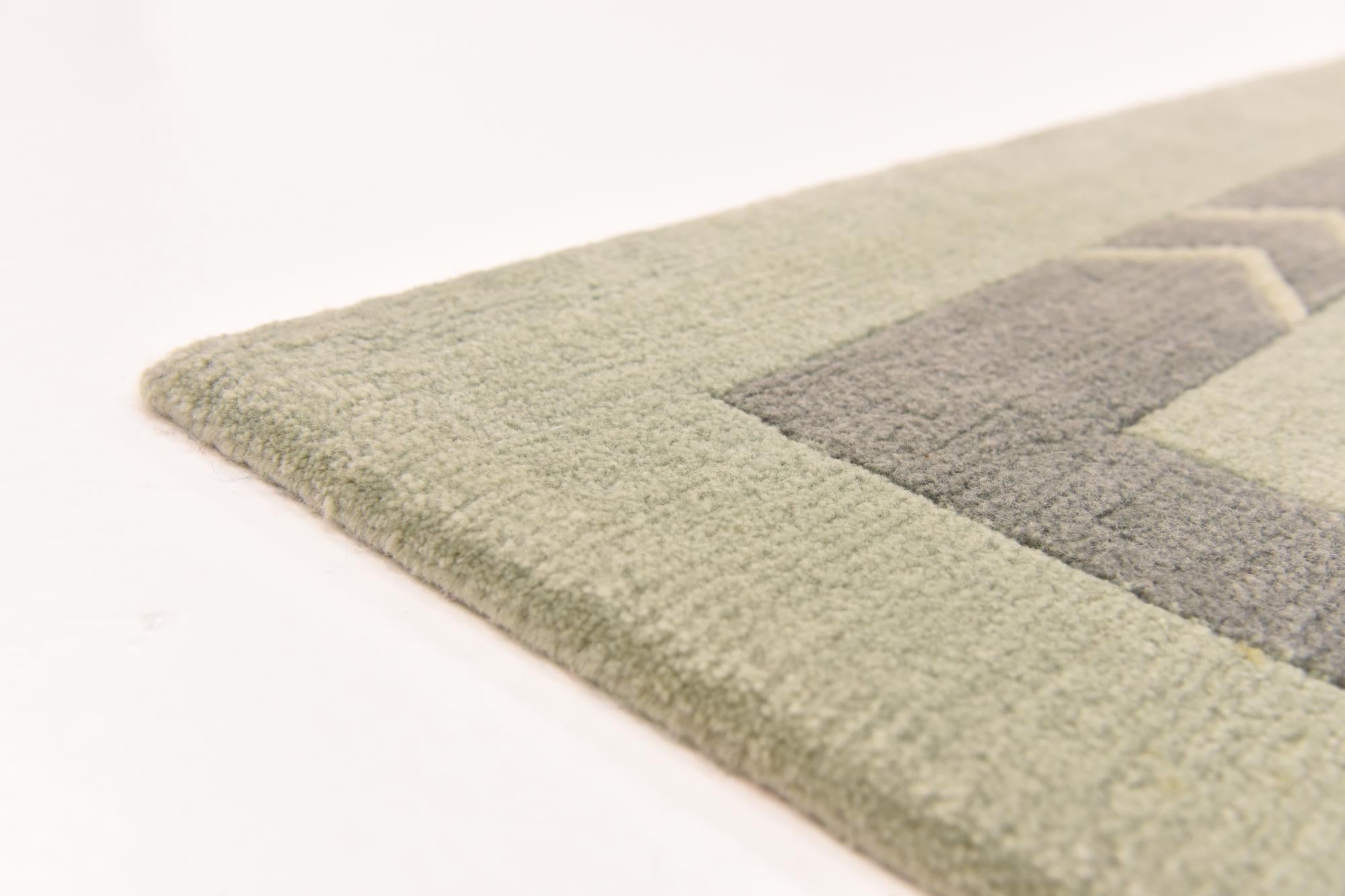 4' 8 x 6' 7 Hand Knotted Nepal Wool Rug