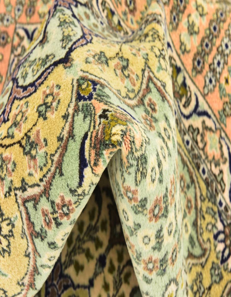 Detail image of 6' 9 x 10' Hand Knotted Tabriz Persian Wool Rug