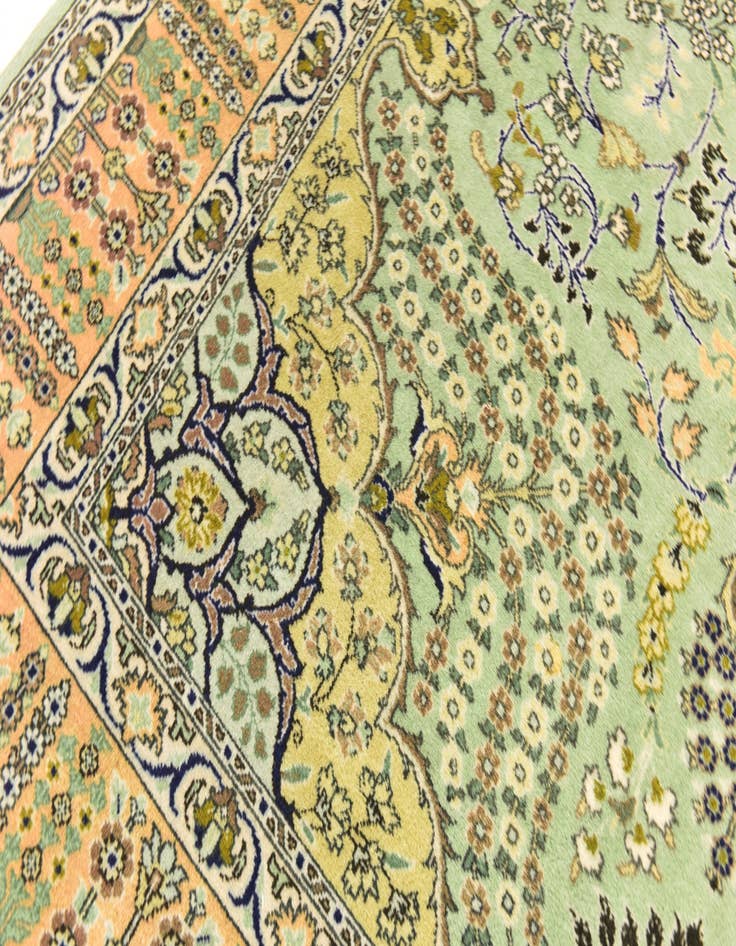 Detail image of 6' 9 x 10' Hand Knotted Tabriz Persian Wool Rug