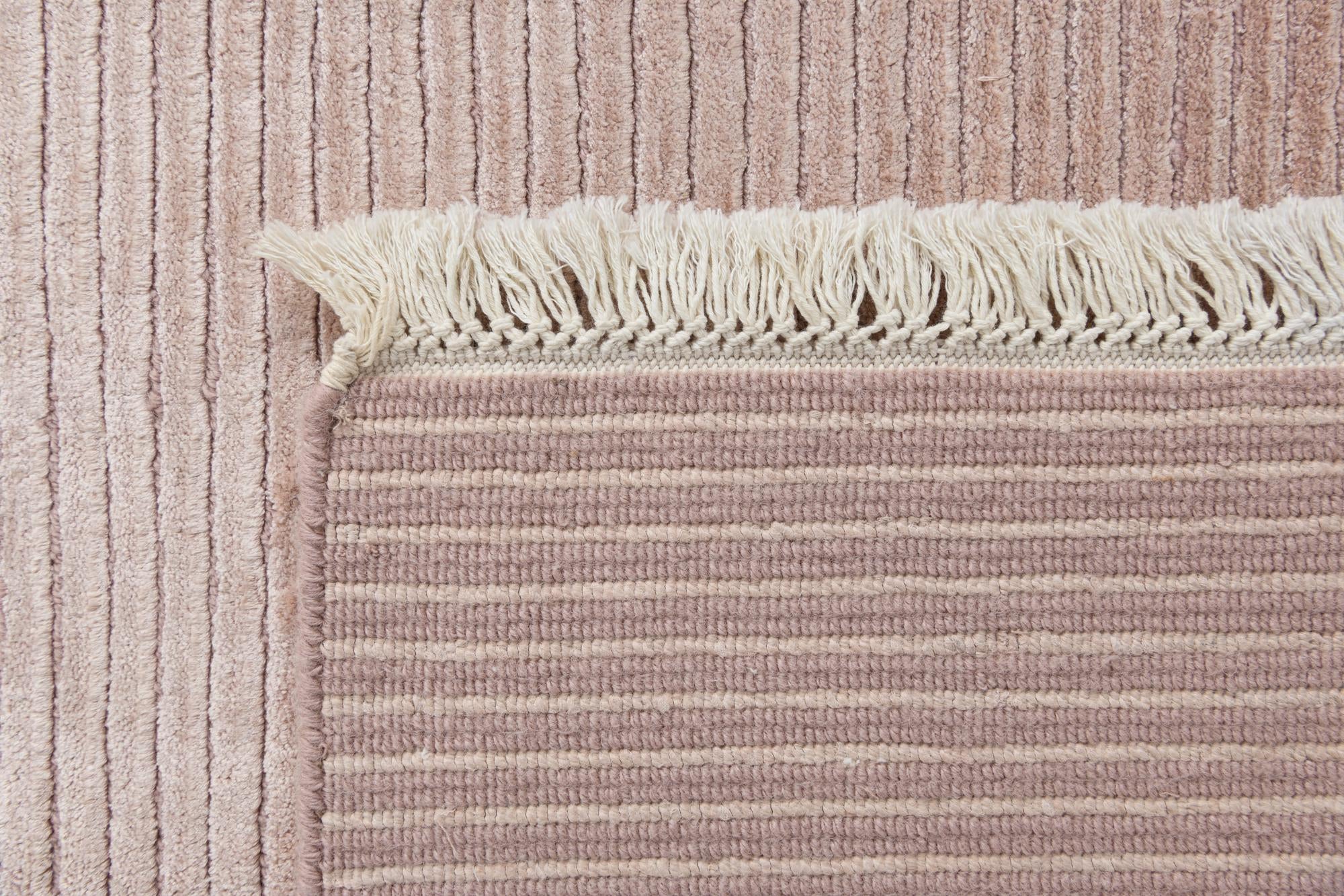 5' 9 x 8' Hand Knotted Darya Wool Rug