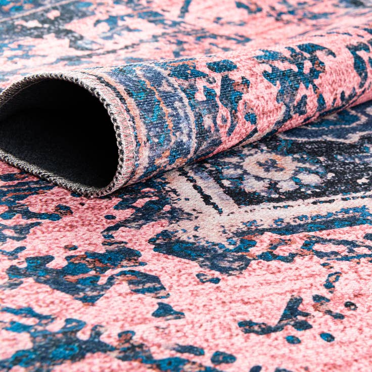 Detail image of 7' 10 x 10' Washable Francesca Rug