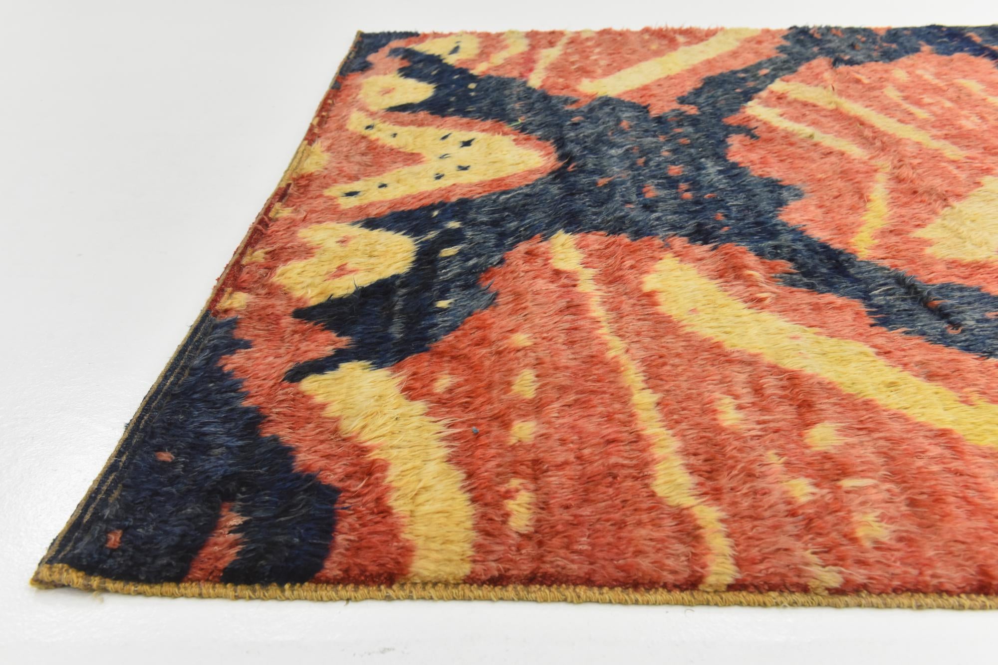 6' 7 x 9' 2 Hand Knotted Darya Wool Rug