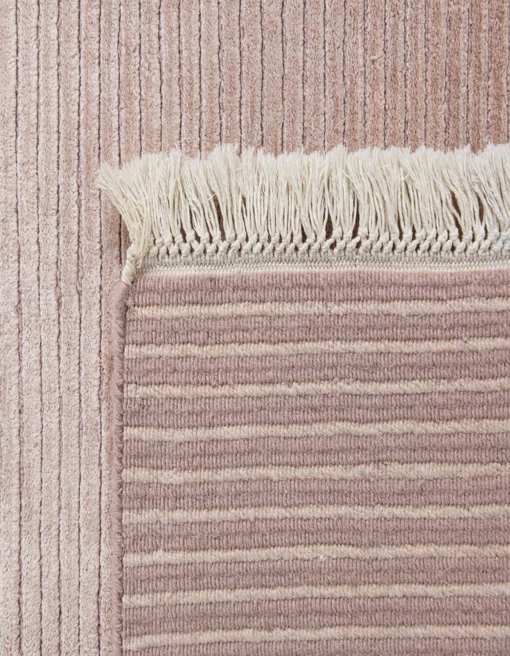 Detail image of 5' 9 x 8'  Hand Knotted Darya Wool Rug