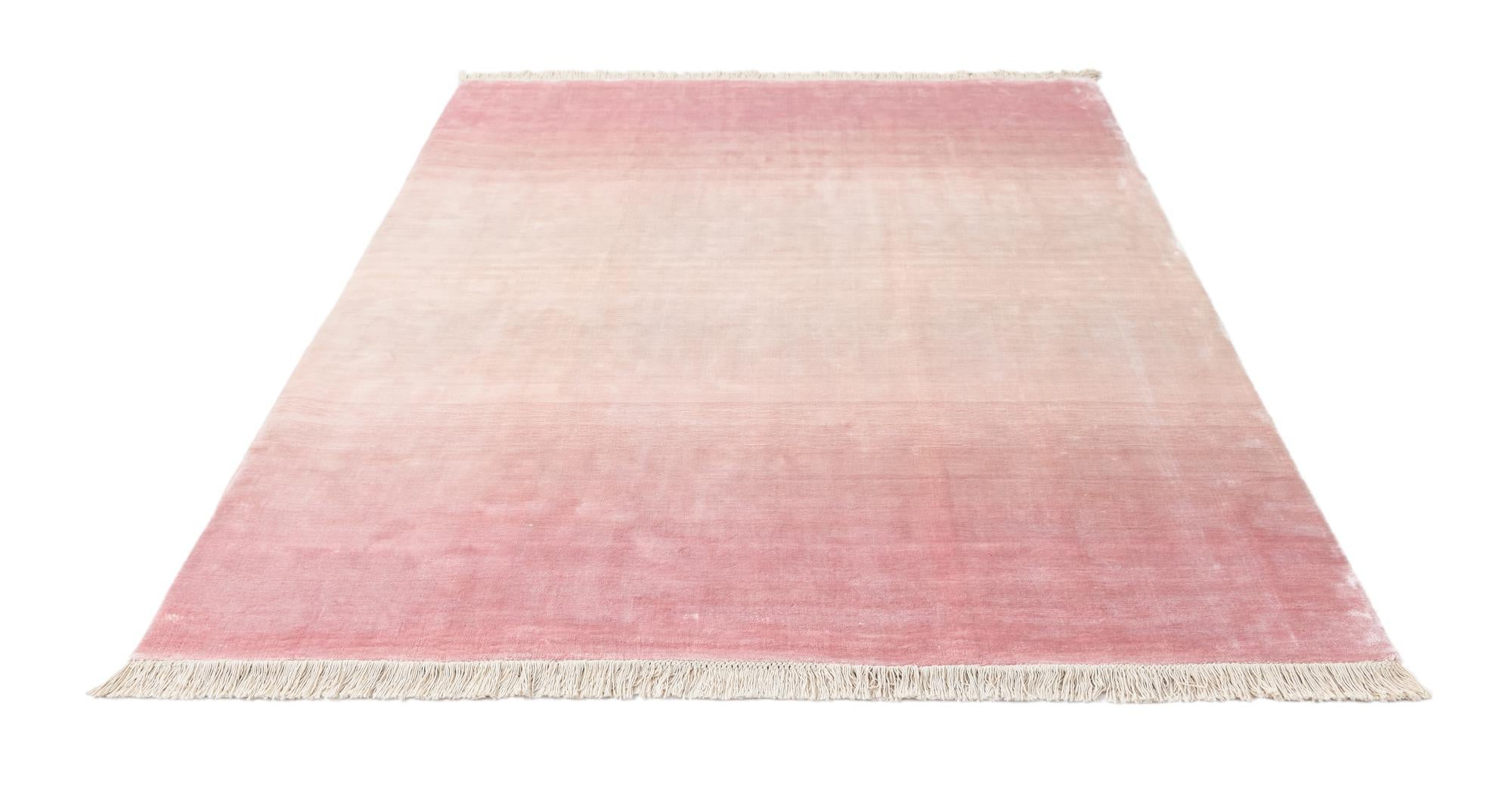 5' 5 x 8' Hand Knotted Darya Wool Rug