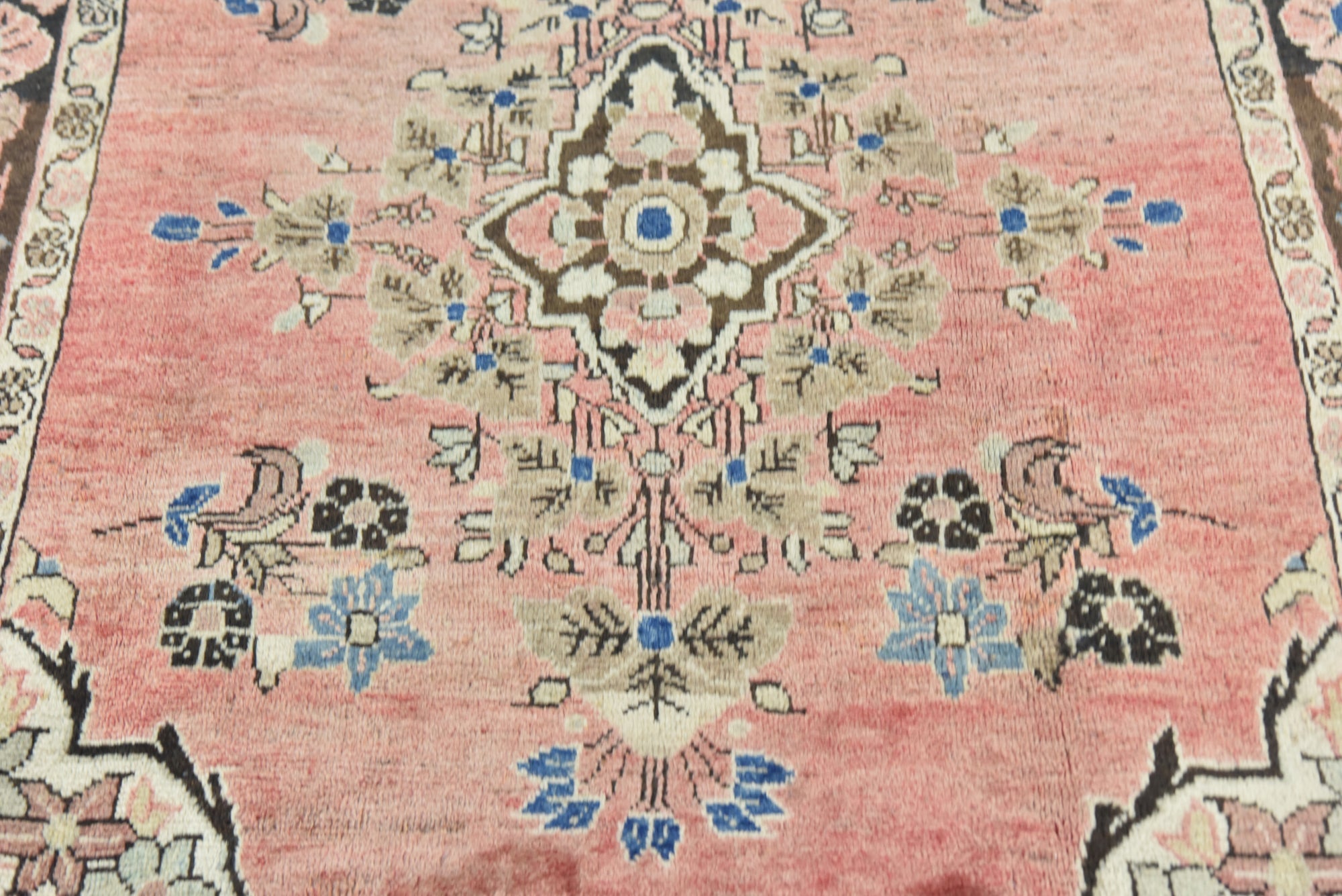 4' 5 x 7' 2 Hand Knotted Farahan Persian Wool Rug