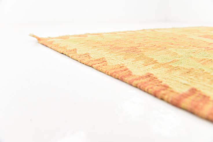 Detail image of 4' 10 x 6' 7 Hand Woven Kilim Waziri Wool Rug