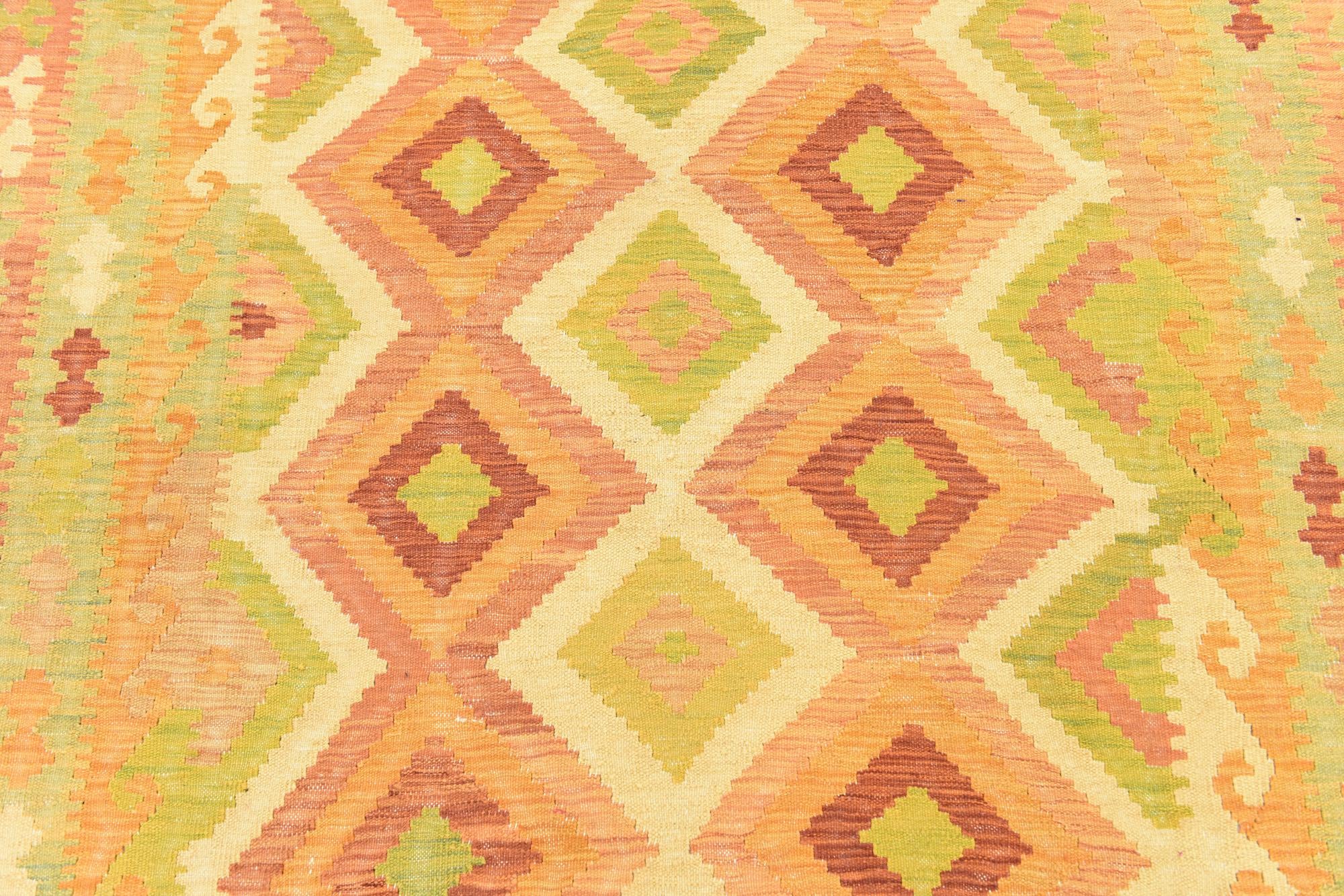 4' 9 x 6' 8 Hand Woven Kilim Waziri Wool Rug
