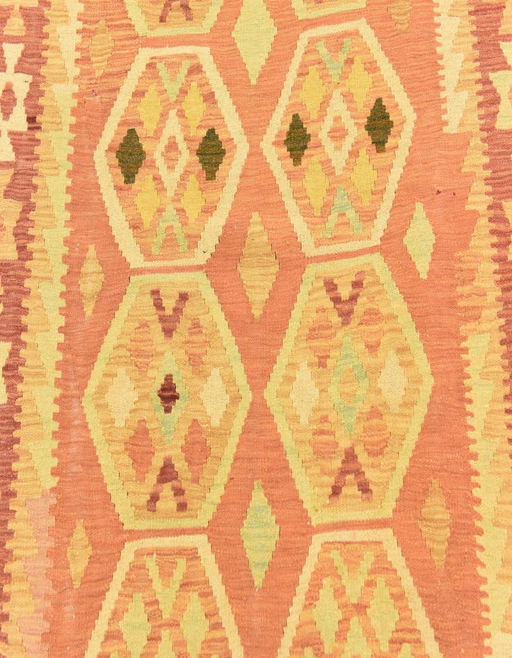 Detail image of 4' 9 x 6' 7 Hand Woven Kilim Waziri Wool Rug