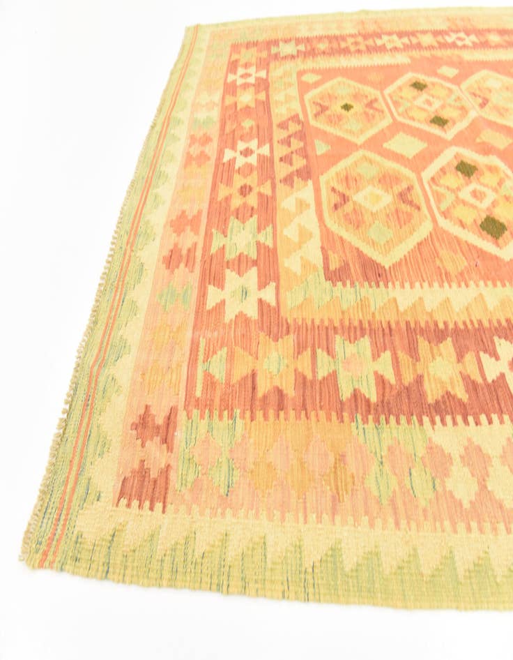 Detail image of 4' 9 x 6' 7 Hand Woven Kilim Waziri Wool Rug