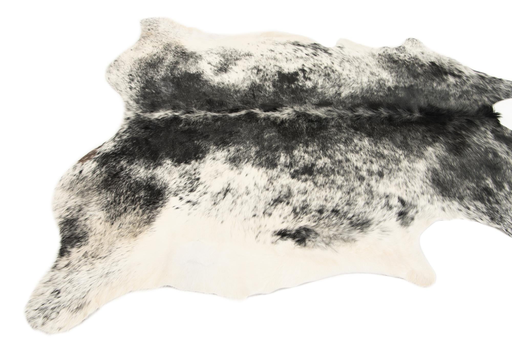 6' x 6' 8 Cowhide Leather Rug