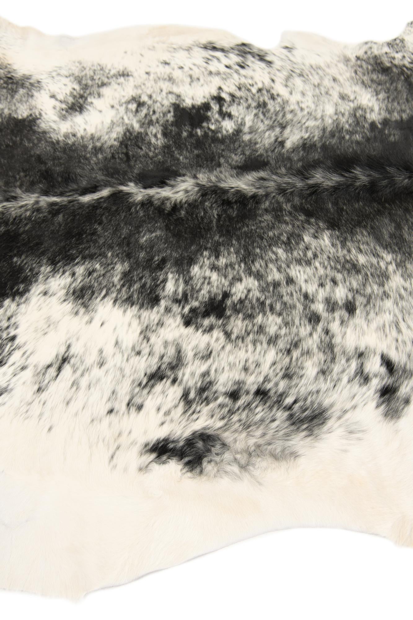 6' x 6' 8 Cowhide Leather Rug