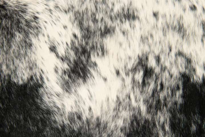 6' x 6' 8 Cowhide Leather Rug
