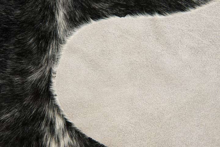 6' x 6' 8 Cowhide Leather Rug