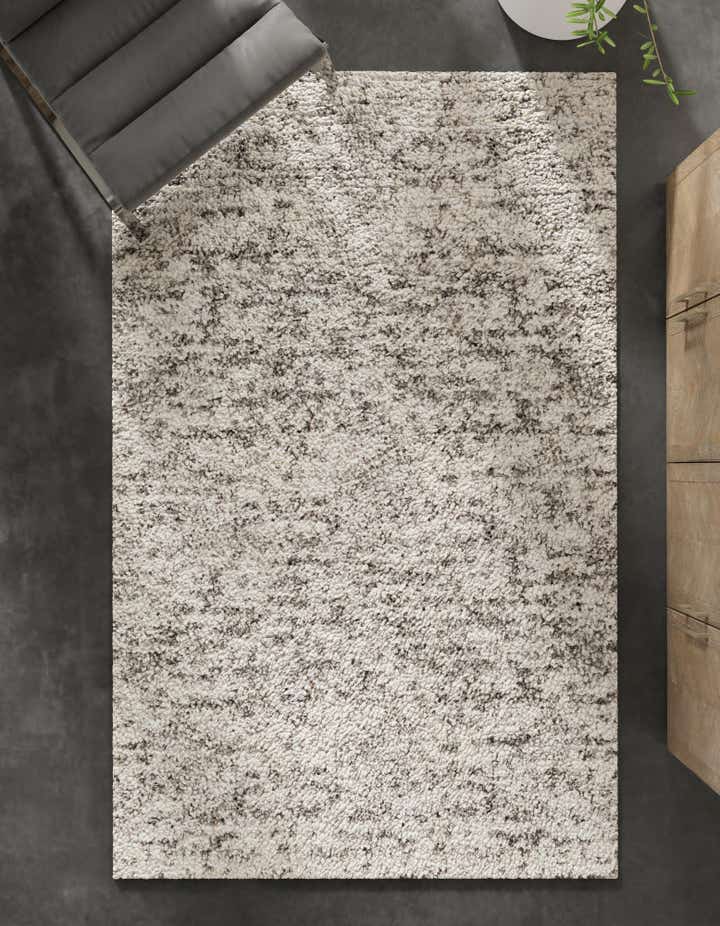 2' x 3' 1 Hand Woven Haka Deluxe Shag Rug