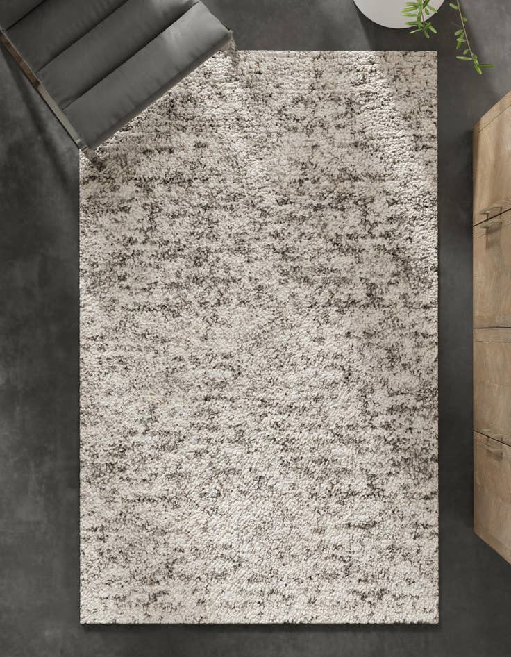 Detail image of 7' 10 x 10' Hand Woven Haka Deluxe Shag Rug