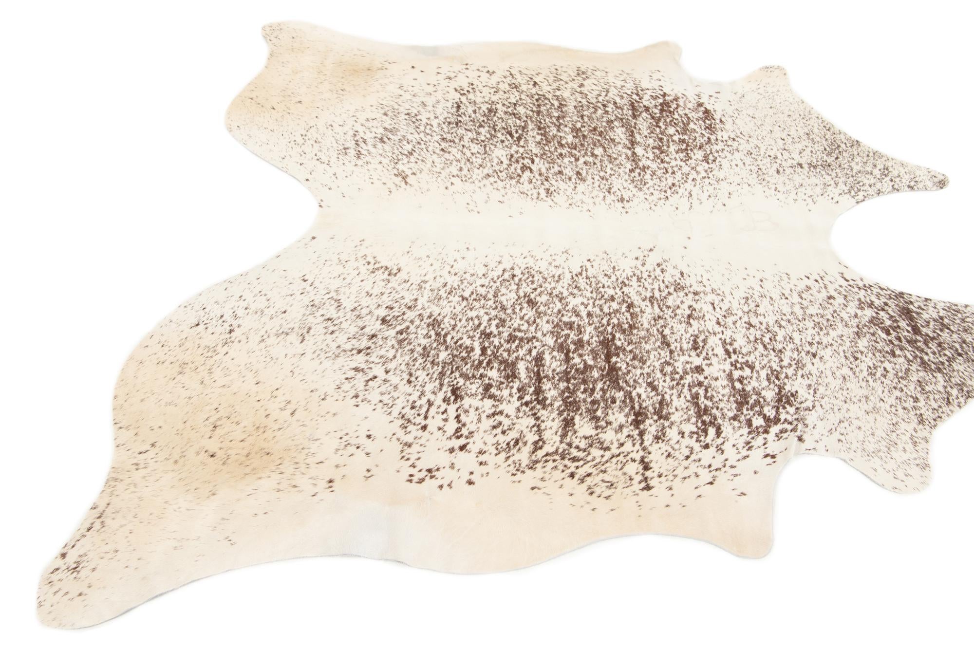 5' 7 x 5' 7 Cowhide Leather Square Rug