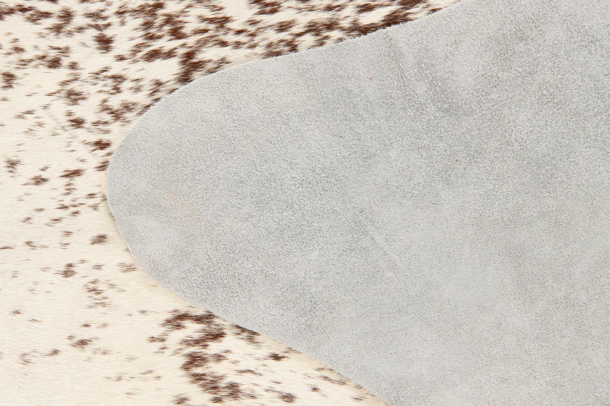 5' 7 x 5' 7 Cowhide Leather Square Rug